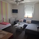 Apartman Neiras *