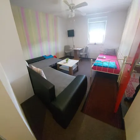 Neiras Apartment