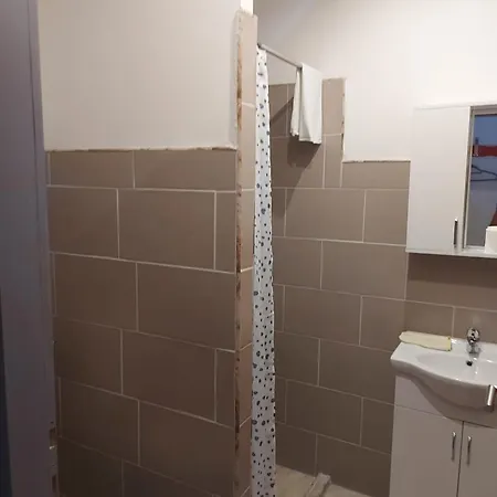 Neiras Apartman *