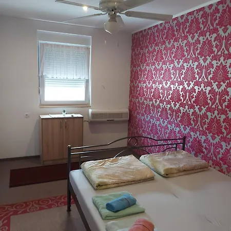 Neiras Apartman *